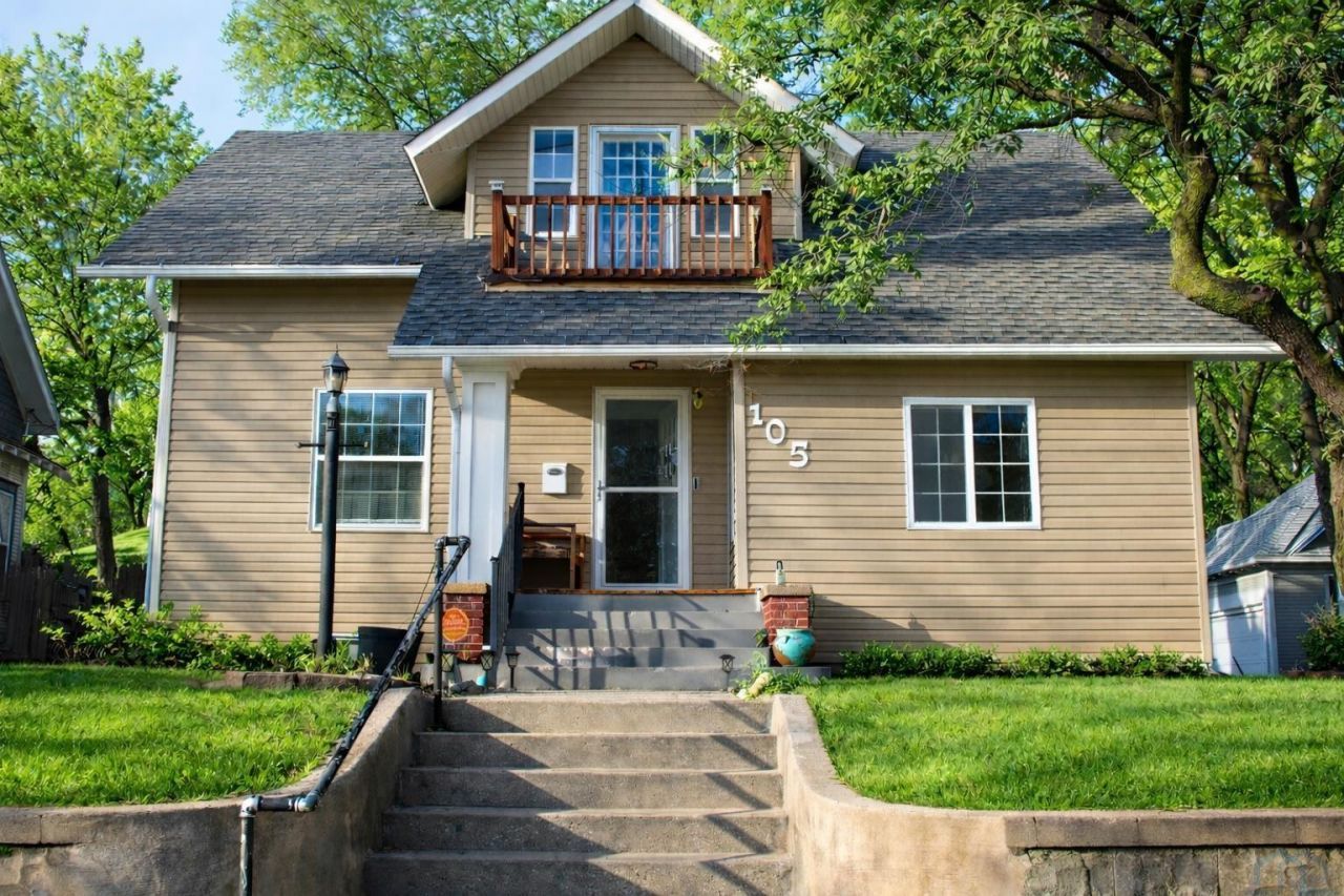 105 21st St, Sioux City, IA 51104 Main Photo