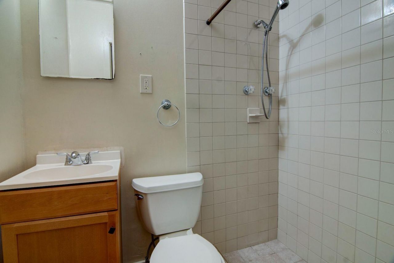 2049 NW 9th Avenue, Gainesville, FL 32603 Photo