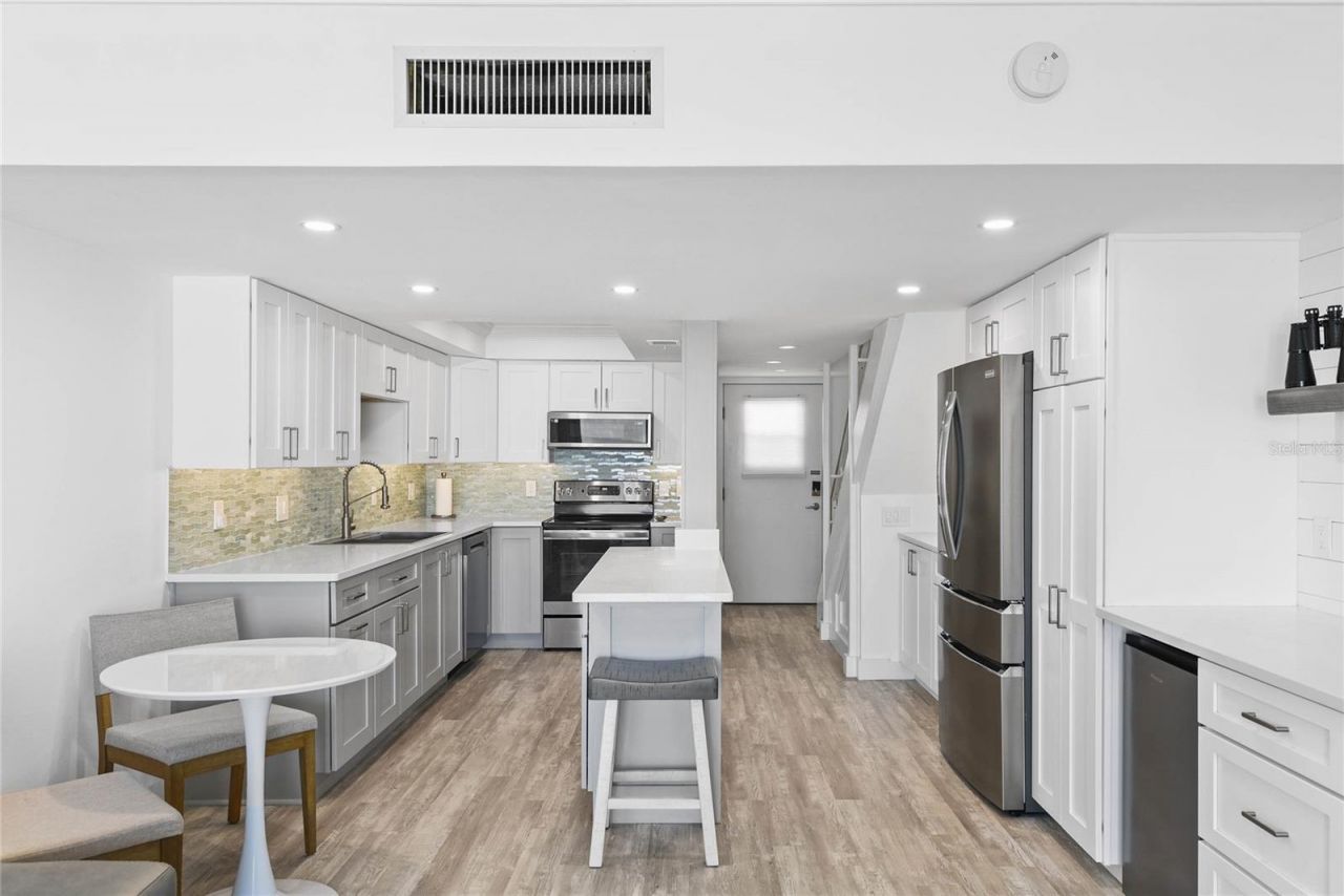 4821 Saxon Drive, Unit B-213, New Smyrna Beach, FL 32169 Photo