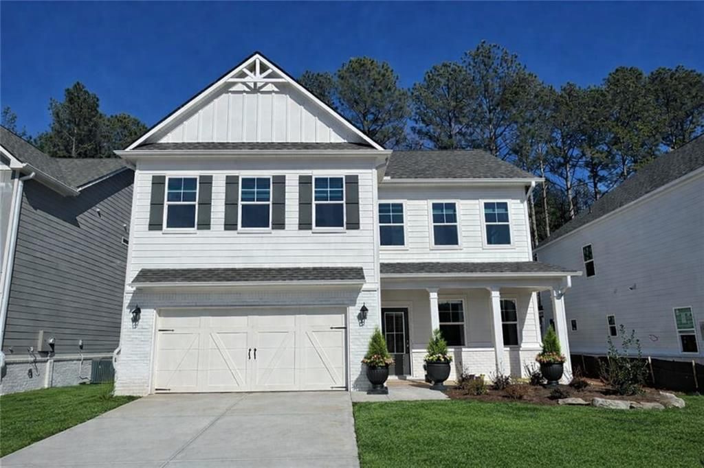 5579 Overview Drive, Flowery Branch, GA 30542 Main Photo
