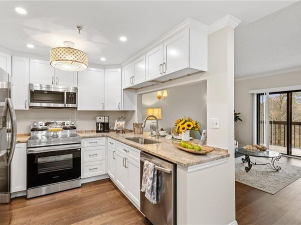 1800 Clairmont Lake #426, Decatur, GA 30033