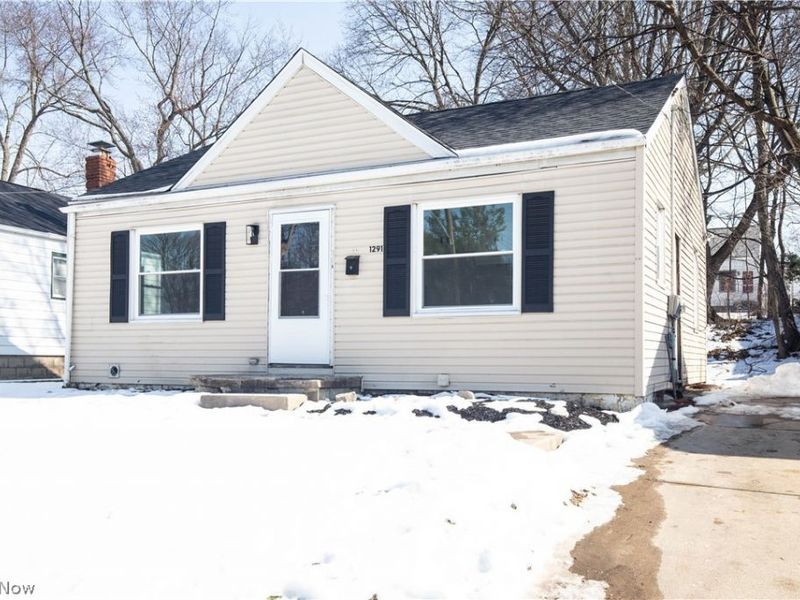 1291 Roslyn Avenue, Akron, OH 44320 Photo 2