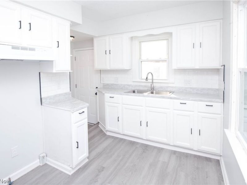 1291 Roslyn Avenue, Akron, OH 44320 Photo 6