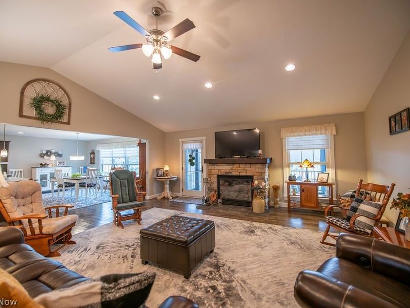 3912 Clay Court SE, Dennison, OH 44621 Photo 16