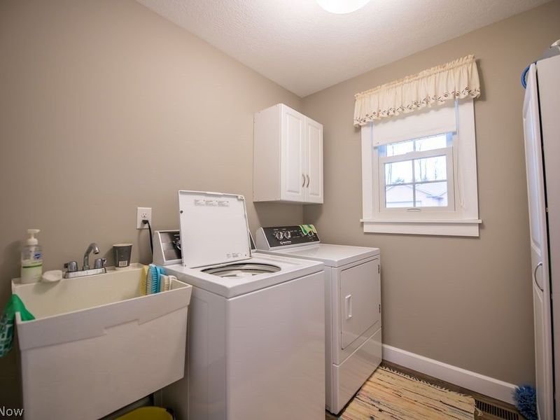 3912 Clay Court SE, Dennison, OH 44621 Photo 22