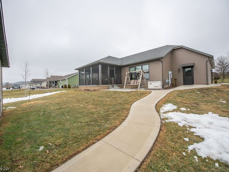3912 Clay Court SE, Dennison, OH 44621 Photo 5