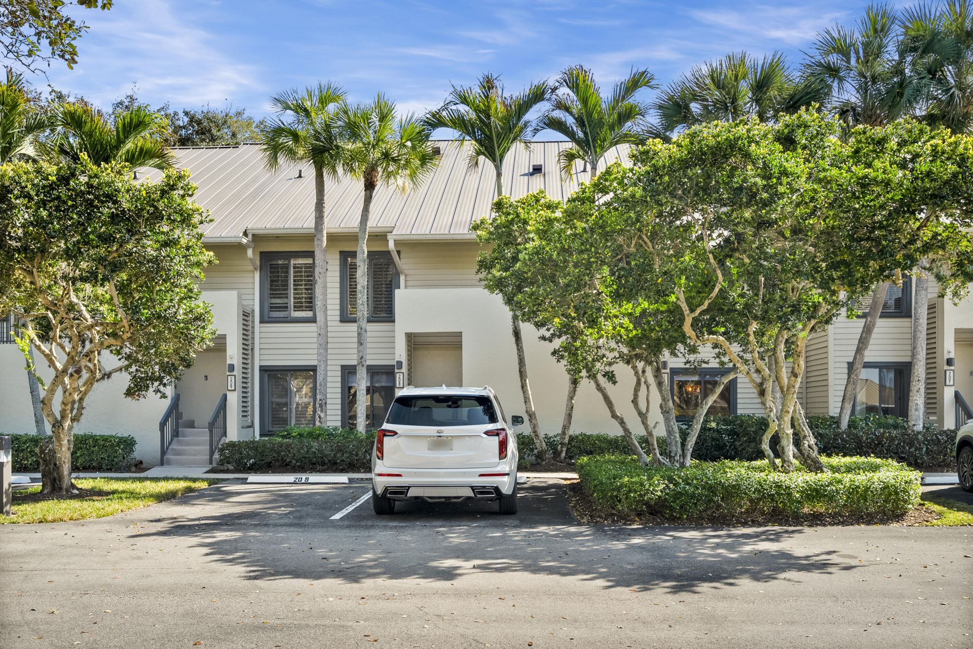 5172 SE Club Way, Unit 108, Stuart, FL 34997 Photo