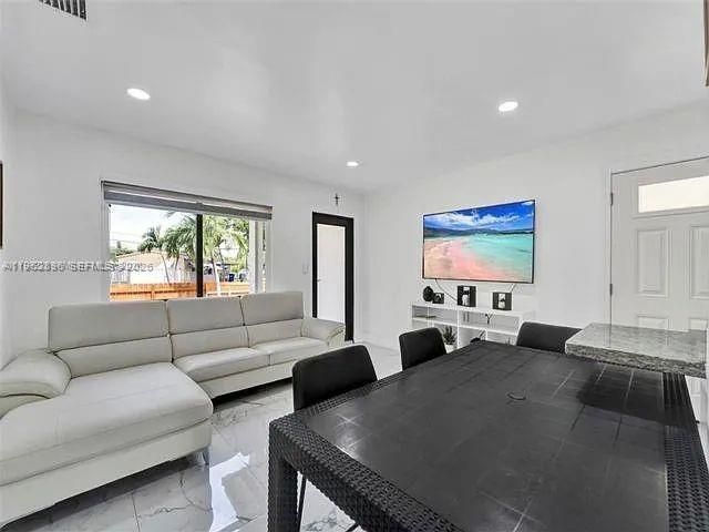 2730 NE 16th Ave, Pompano Beach, FL 33064 Photo