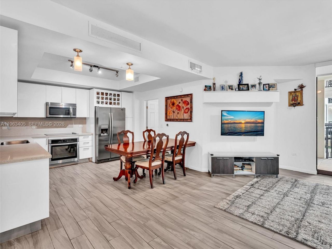 999 SW 1st Ave, Unit 1201, Miami, FL 33130 Photo