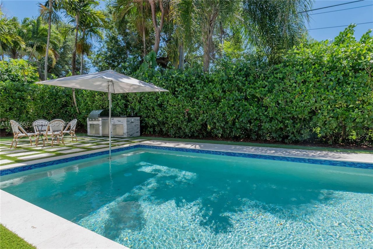 920 Alava Ave, Coral Gables, FL 33146 Photo