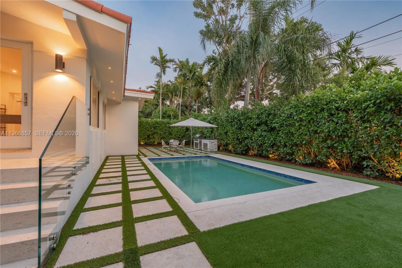 920 Alava Ave, Coral Gables, FL 33146 Photo