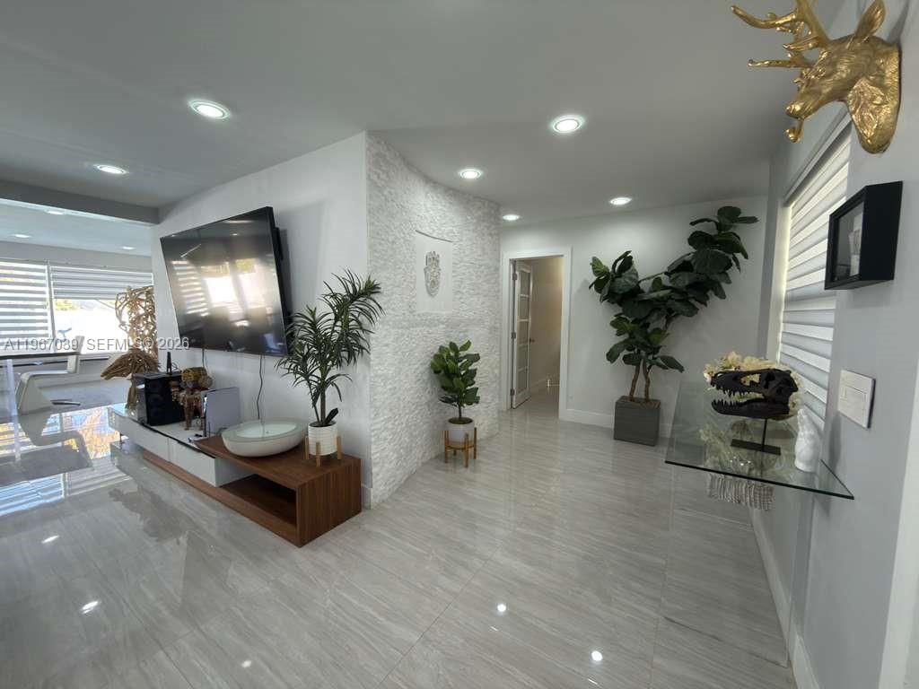 4801 W Park Rd, Hollywood, FL 33021 Photo