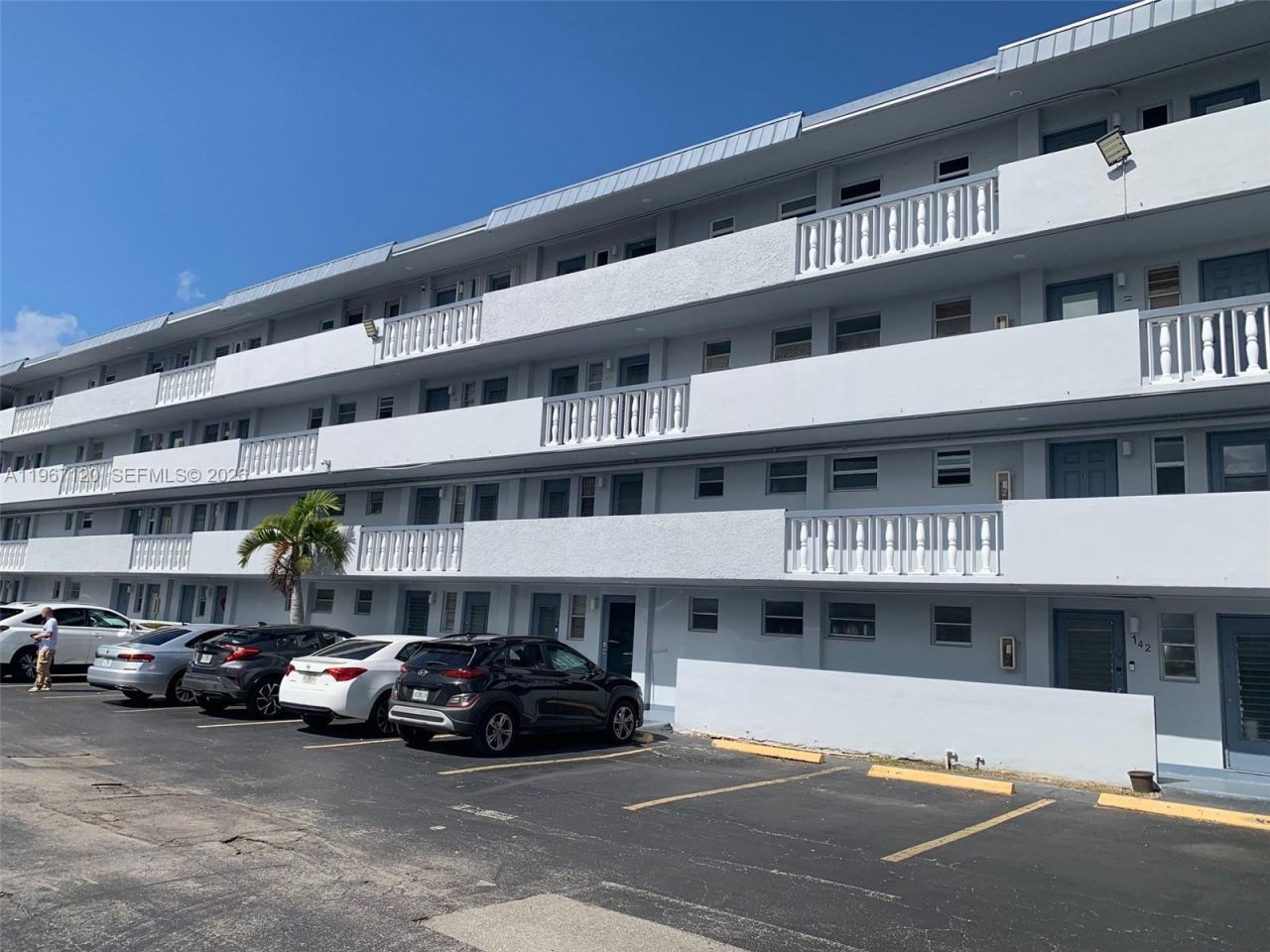 1333 E Hallandale Blvd , Unit 143, Hallandale Beach, FL 33009 Photo