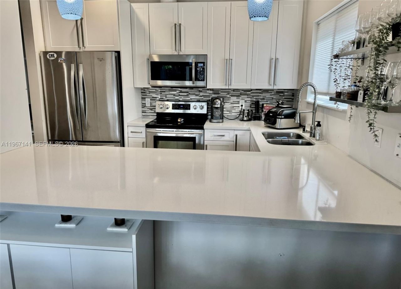 396 NE 33rd Ter, Homestead, FL 33033 Photo