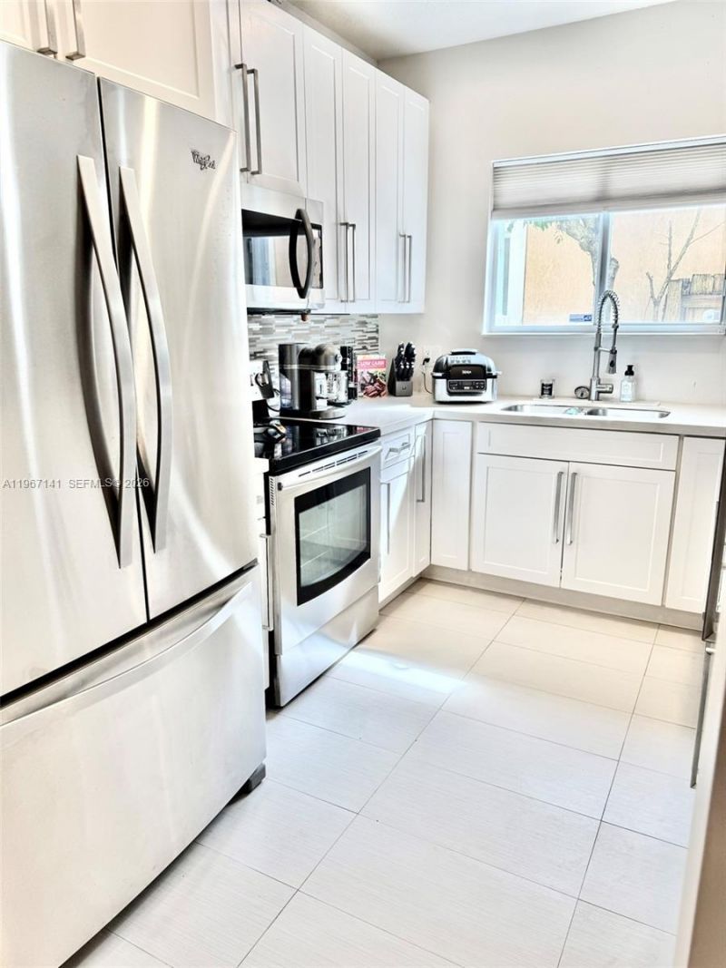 396 NE 33rd Ter, Homestead, FL 33033 Photo