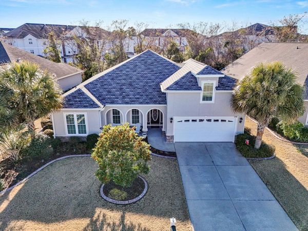 2318 Via Palma Dr., North Myrtle Beach, SC 29582