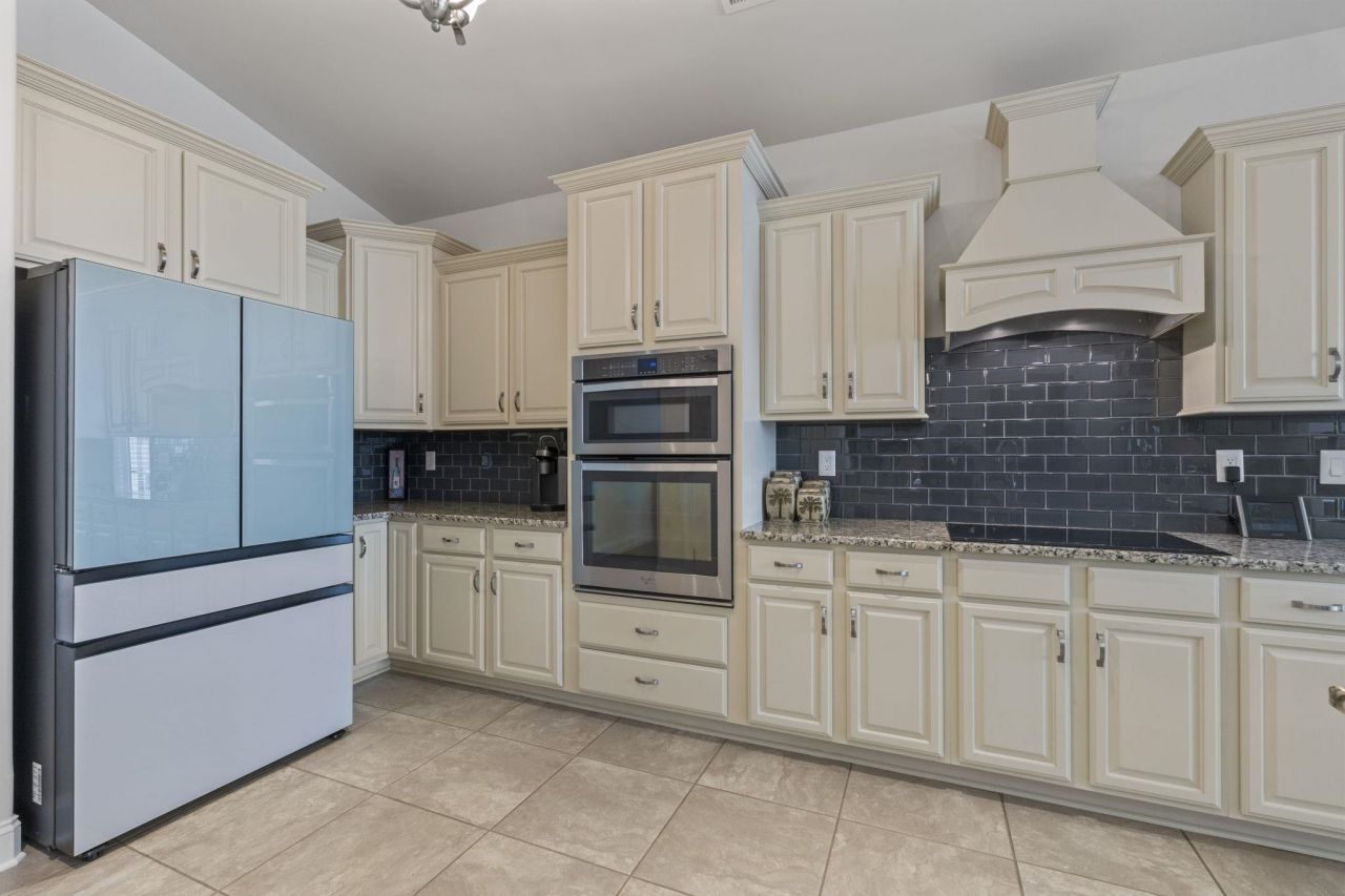 2318 Via Palma Dr. Photo 12