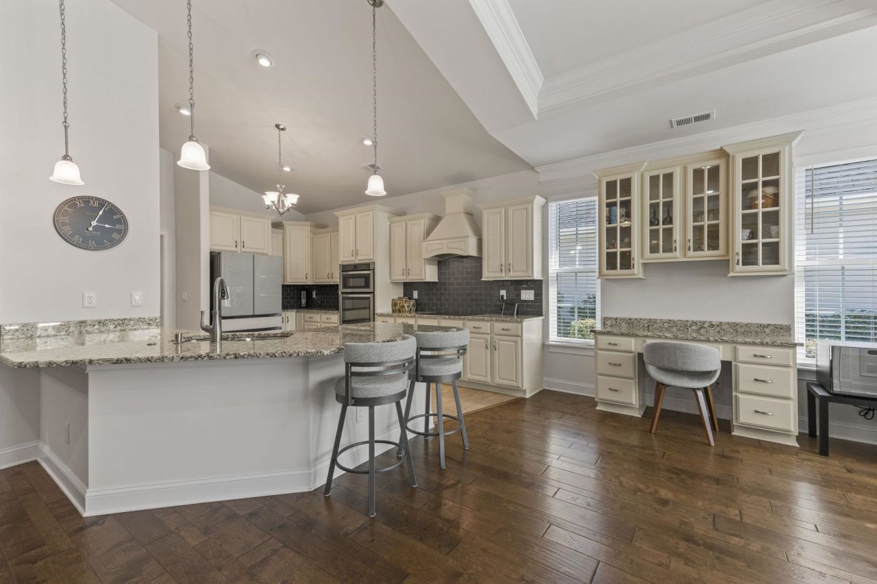 2318 Via Palma Dr. Photo 14