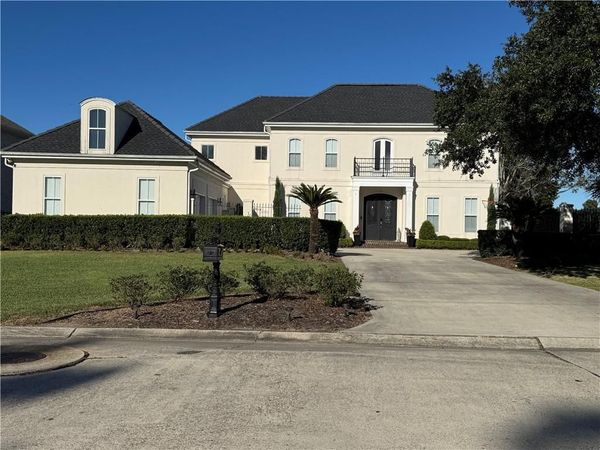 113 ENGLISH TURN Drive, New Orleans, LA 70131