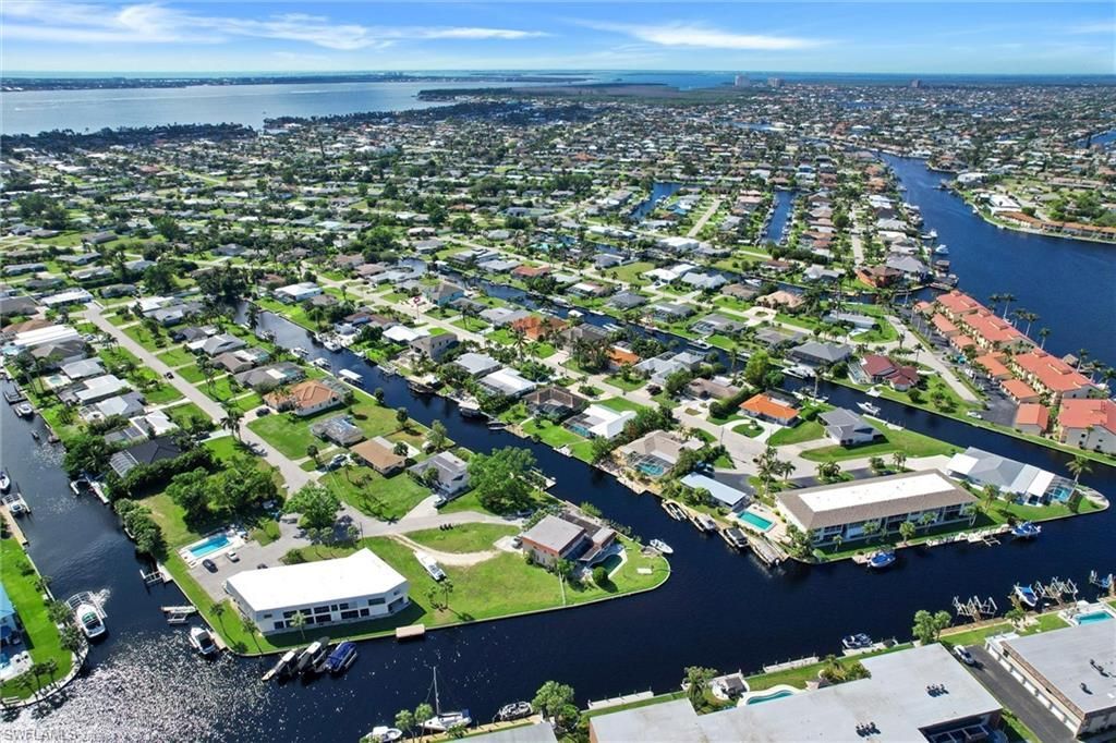 5111 Manor Ct , Unit 4, Cape Coral, FL 33904 Photo