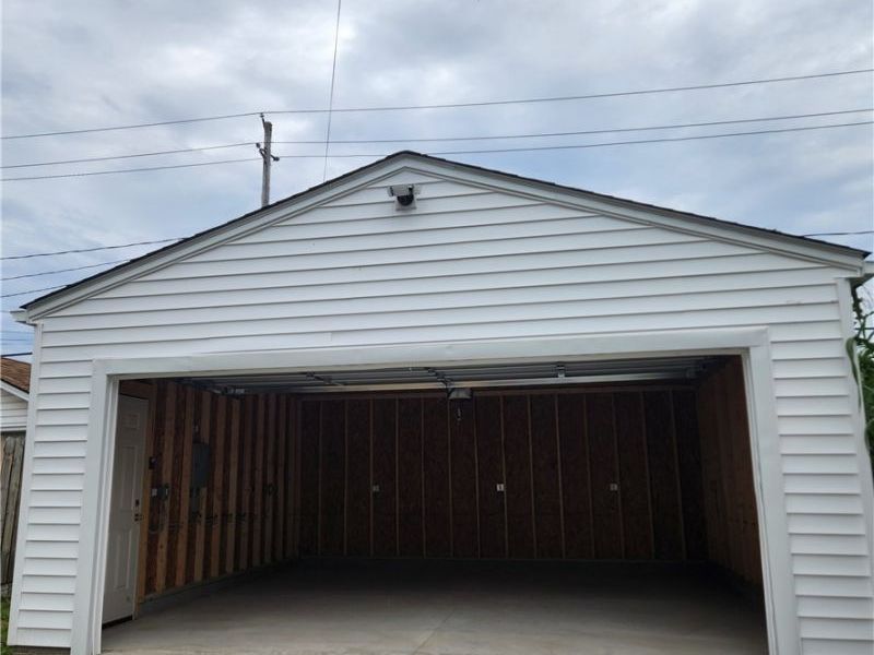 10909 Fortune Avenue, Cleveland, OH 44111 Photo 14