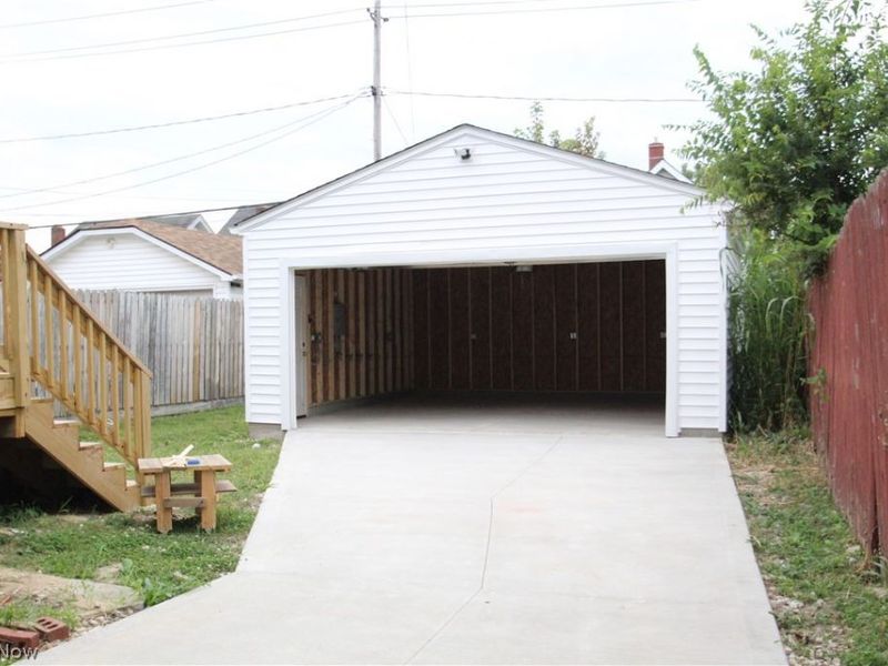 10909 Fortune Avenue, Cleveland, OH 44111 Photo 15