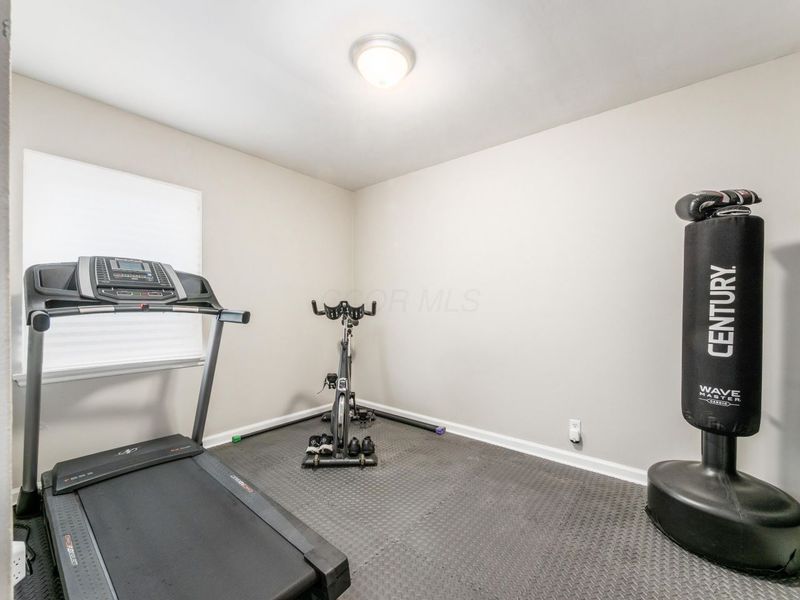 194 N Kellner Road , Columbus, OH 43209 Photo 20