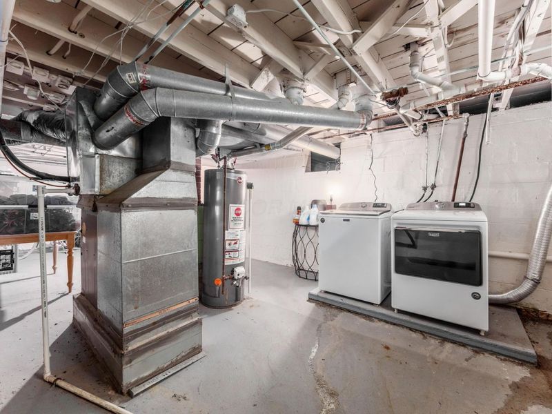 194 N Kellner Road , Columbus, OH 43209 Photo 24