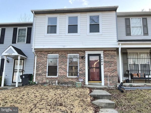 1305 NALLEY TERRACE , LANDOVER, MD 20785
