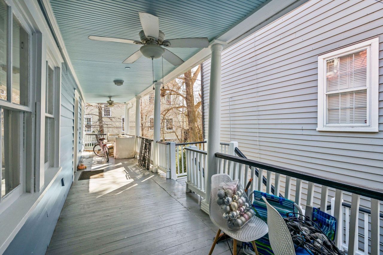 60 Bull Street Photo 13