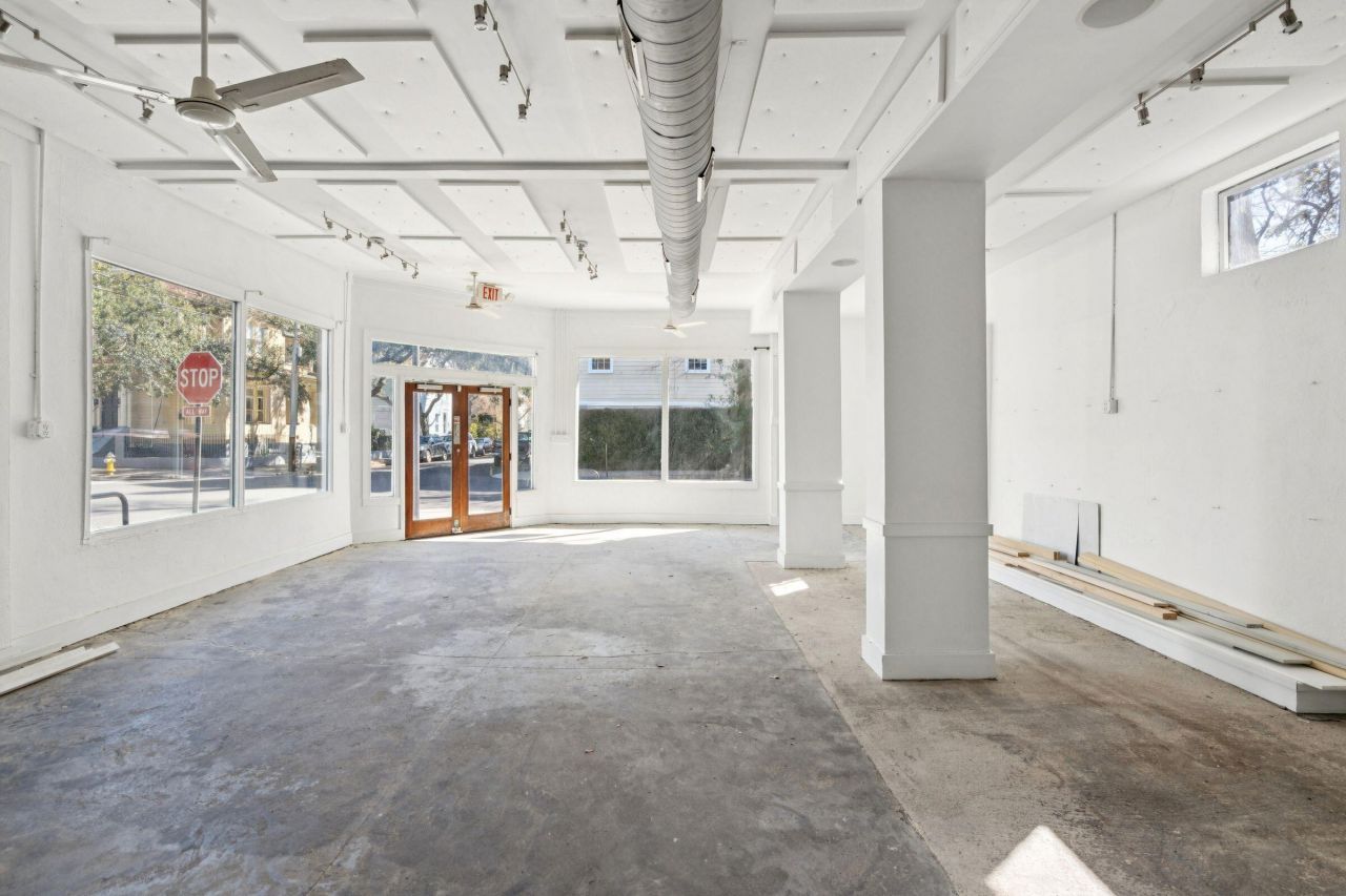 60 Bull Street Photo 7