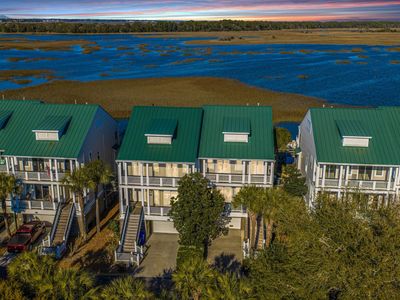 2206 Folly Road, Charleston, SC 29412