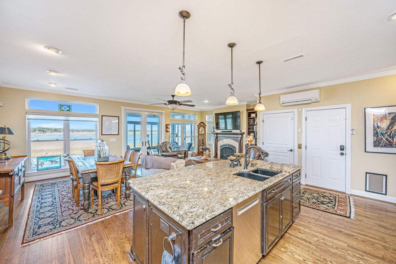 2206 Folly Road Photo 13