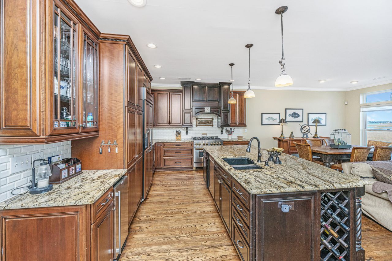 2206 Folly Road Photo 15