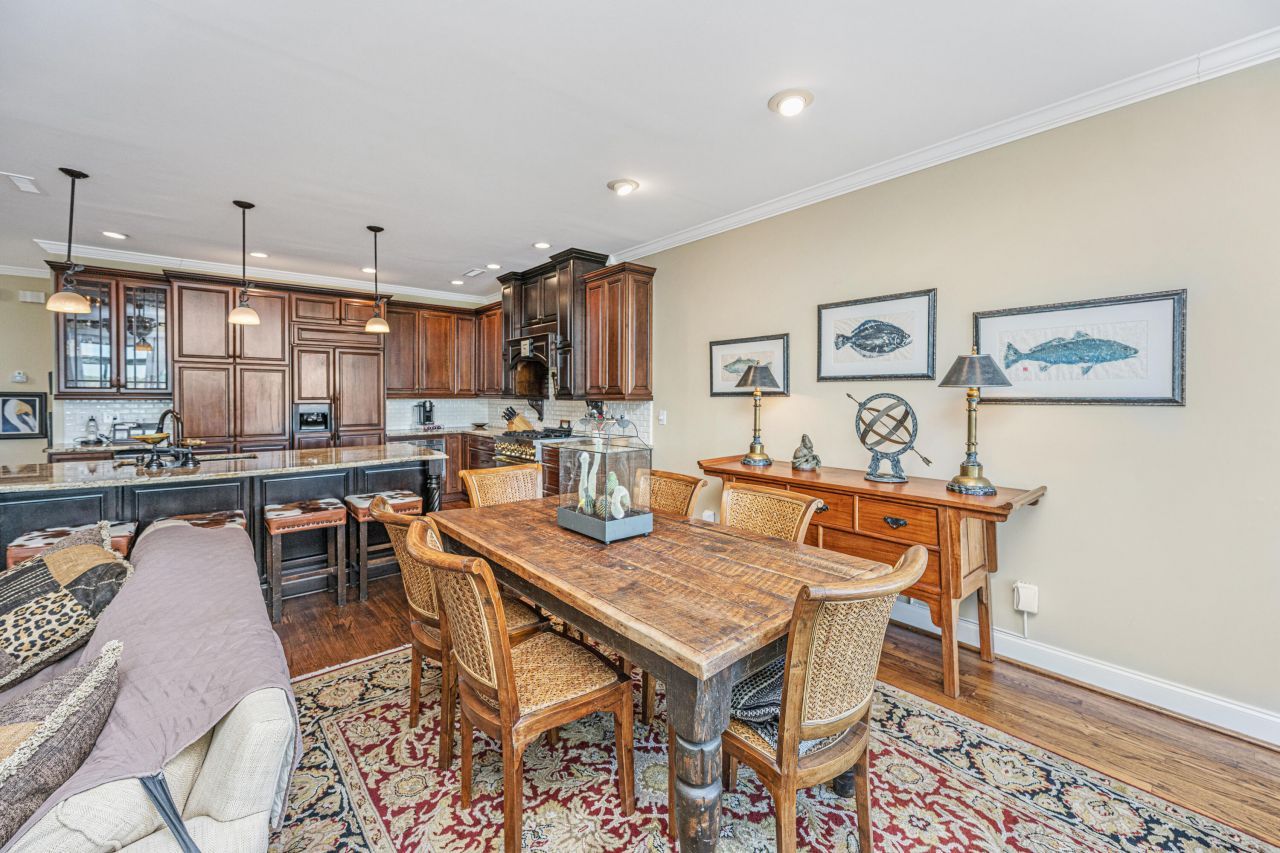 2206 Folly Road Photo 16