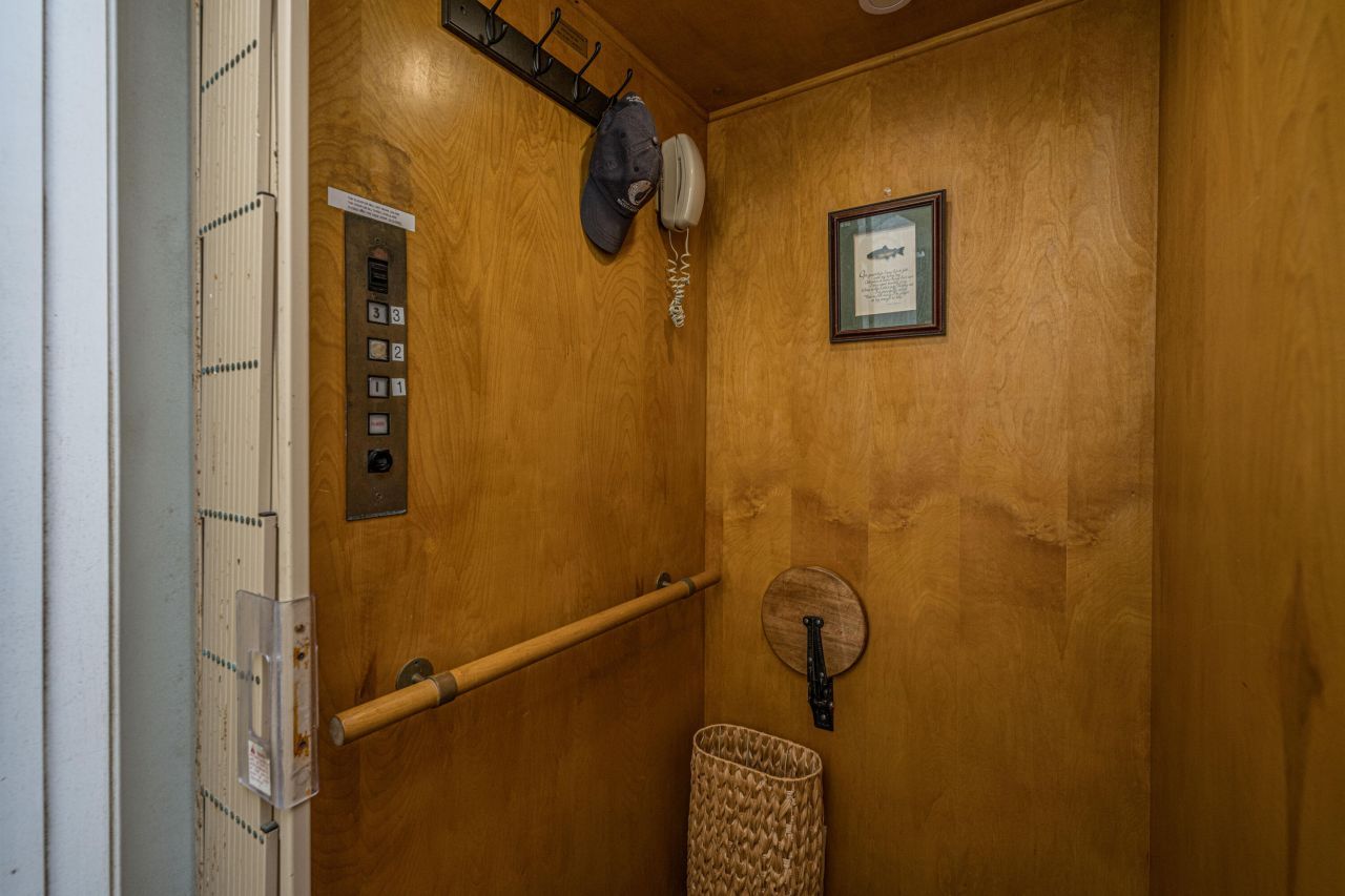 2206 Folly Road Photo 43