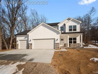 16085 Catalpa Ridge Drive, Holly Twp, MI 48442