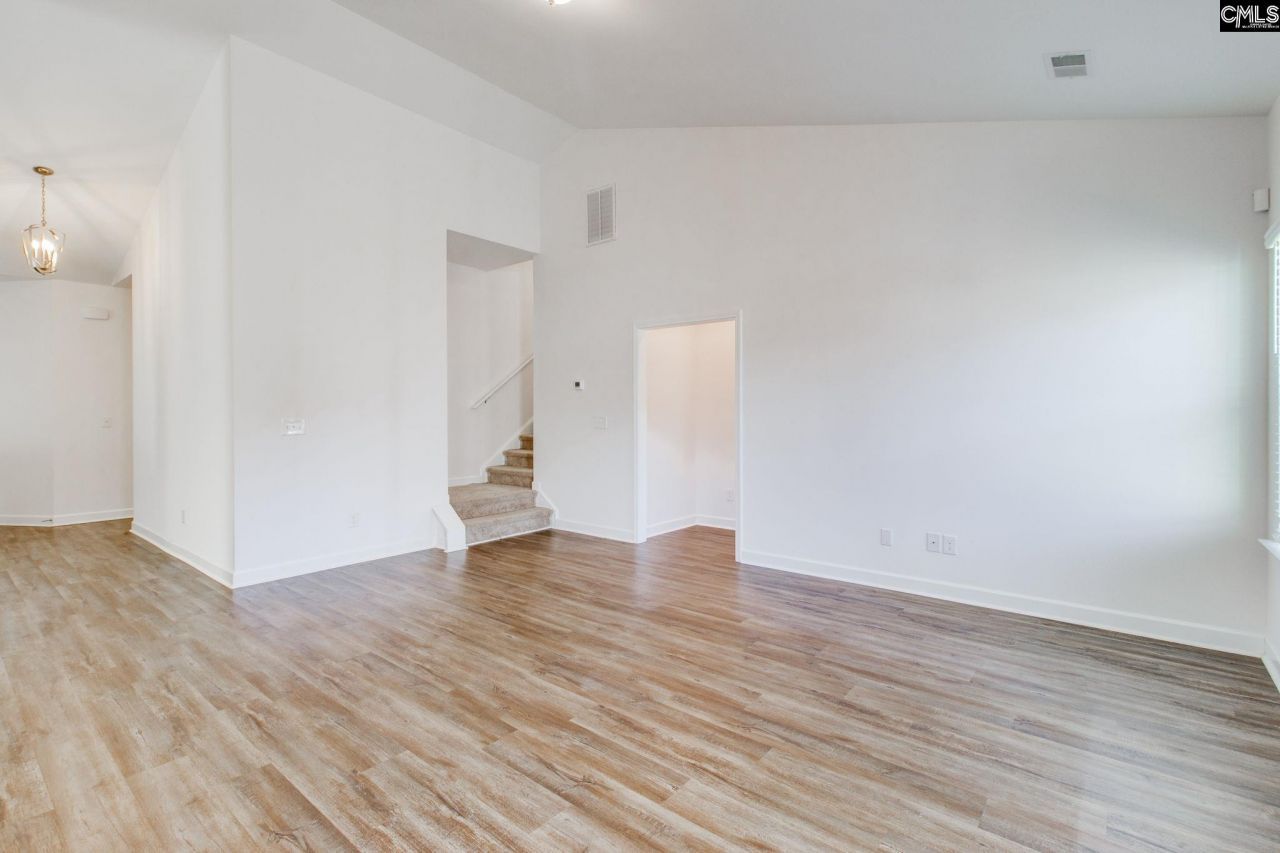 145 Mill Glen Drive Photo 5