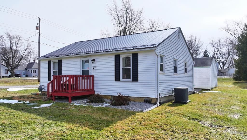 1055 Bibich Ct, Crestline, OH 44827 Main Photo