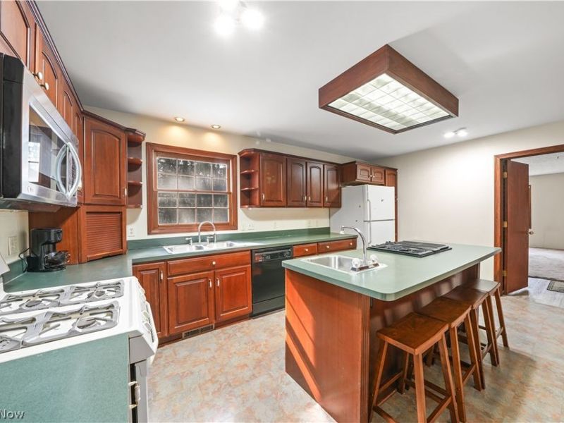 7760 State Route 305, Garrettsville, OH 44231 Photo 11