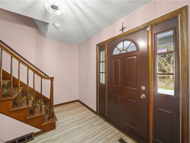 7760 State Route 305, Garrettsville, OH 44231 Photo 2