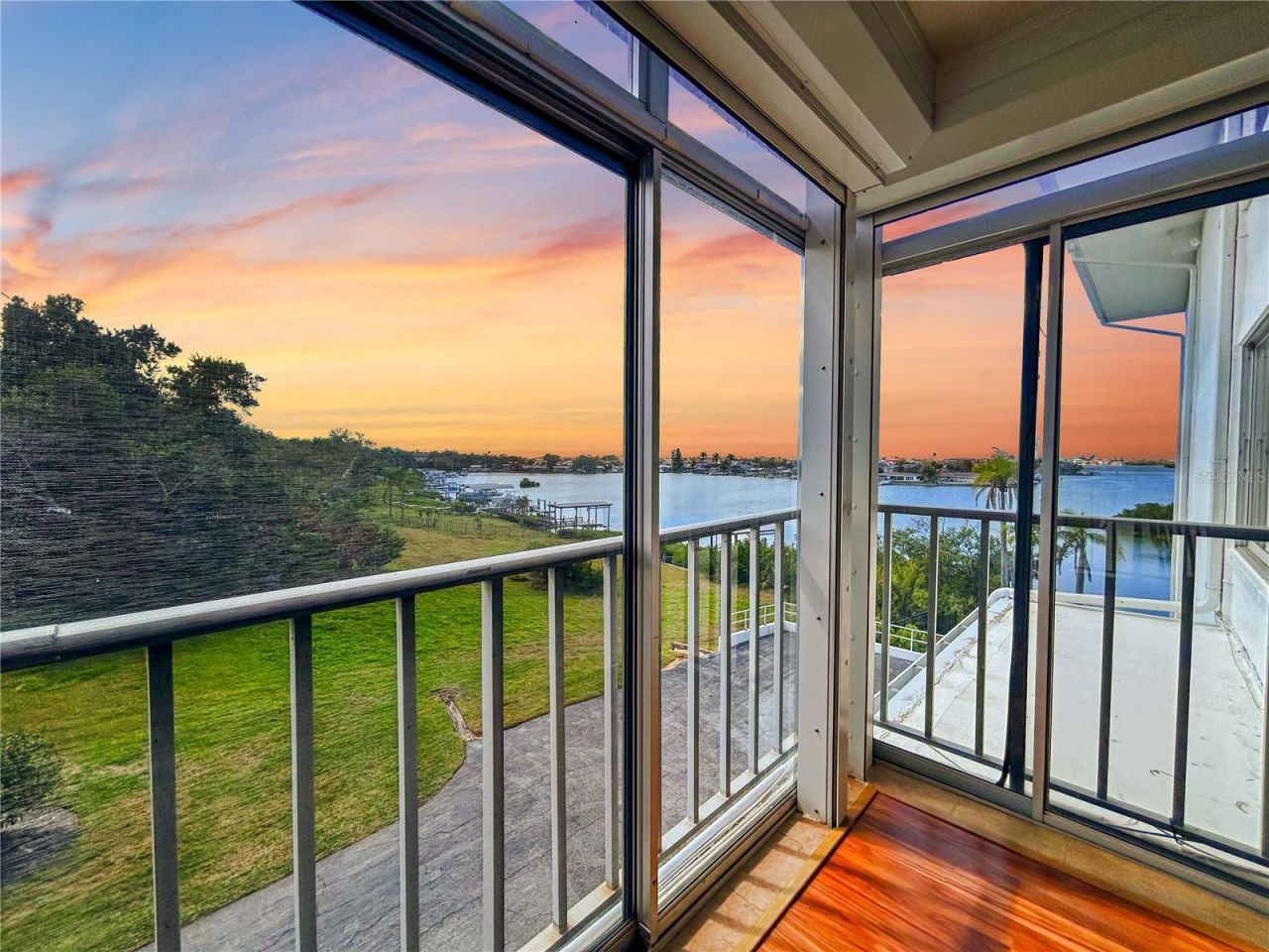 50 Harbor View Ln, Unit 23, Belleair Bluffs, FL 33770 Photo