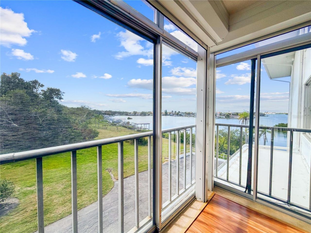 50 Harbor View Ln, Unit 23, Belleair Bluffs, FL 33770 Photo