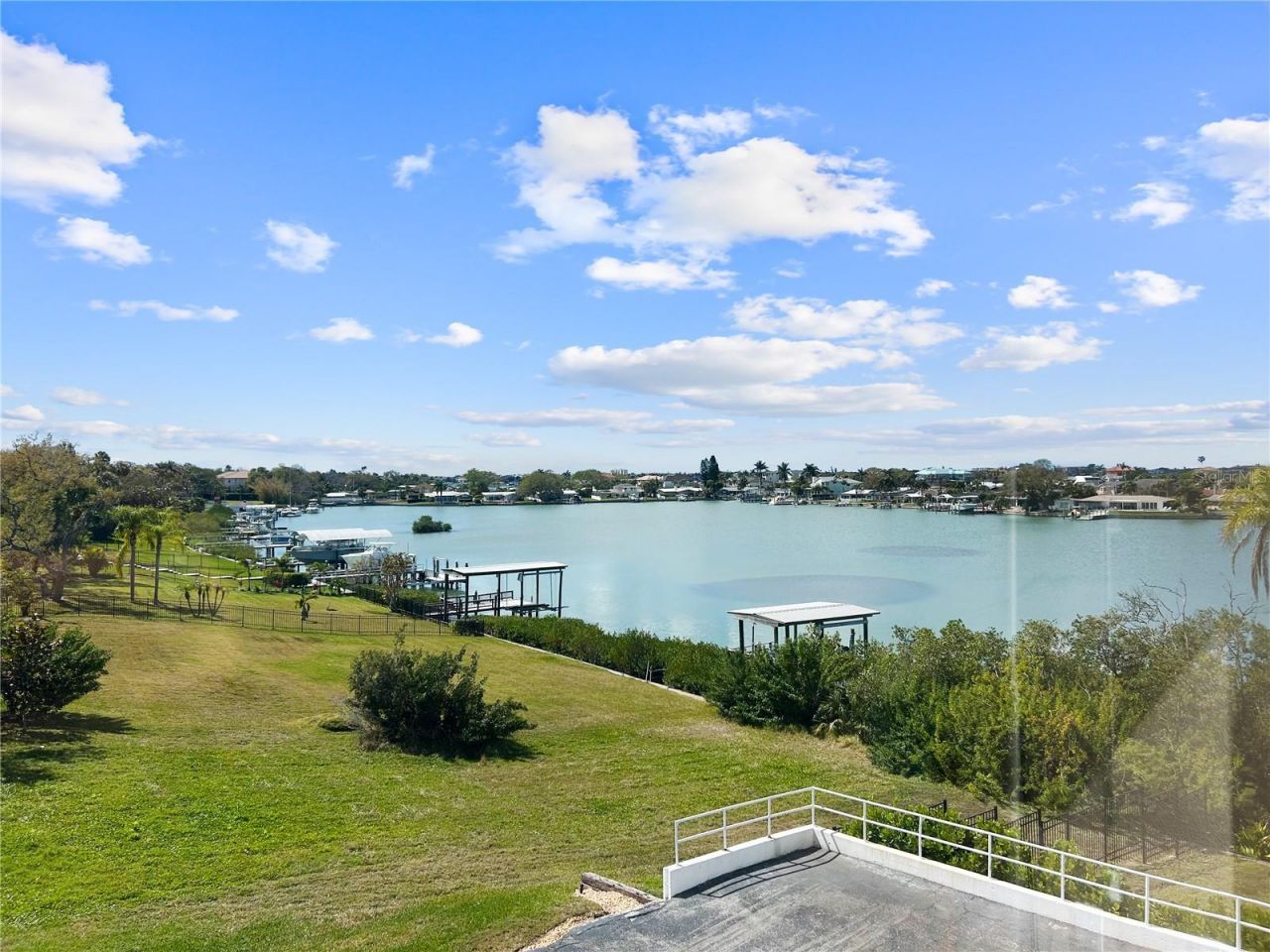 50 Harbor View Ln, Unit 23, Belleair Bluffs, FL 33770 Photo