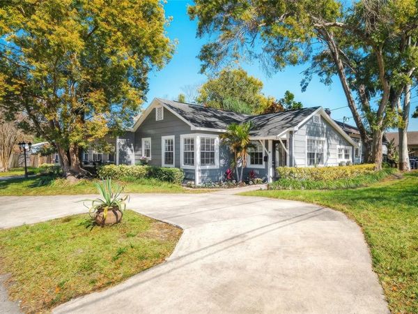 300 E IDLEWILD AVENUE, TAMPA, FL 33604