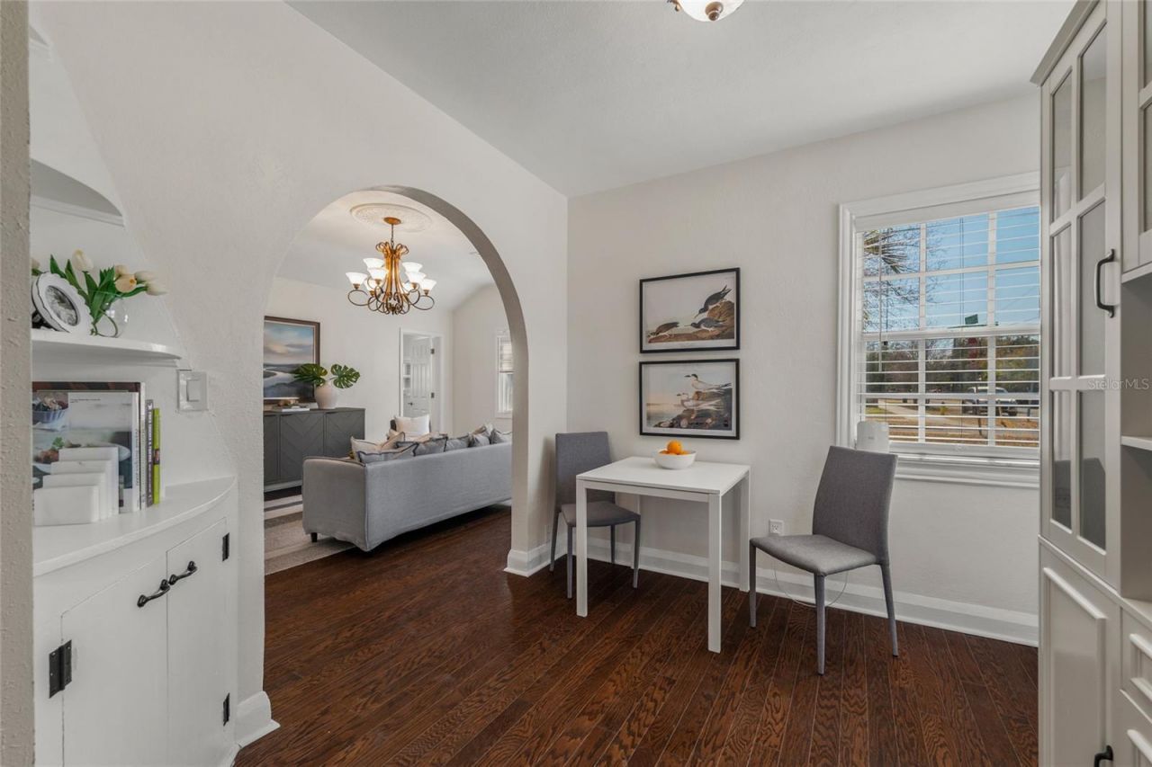 300 E Idlewild Avenue, Tampa, FL 33604 Photo