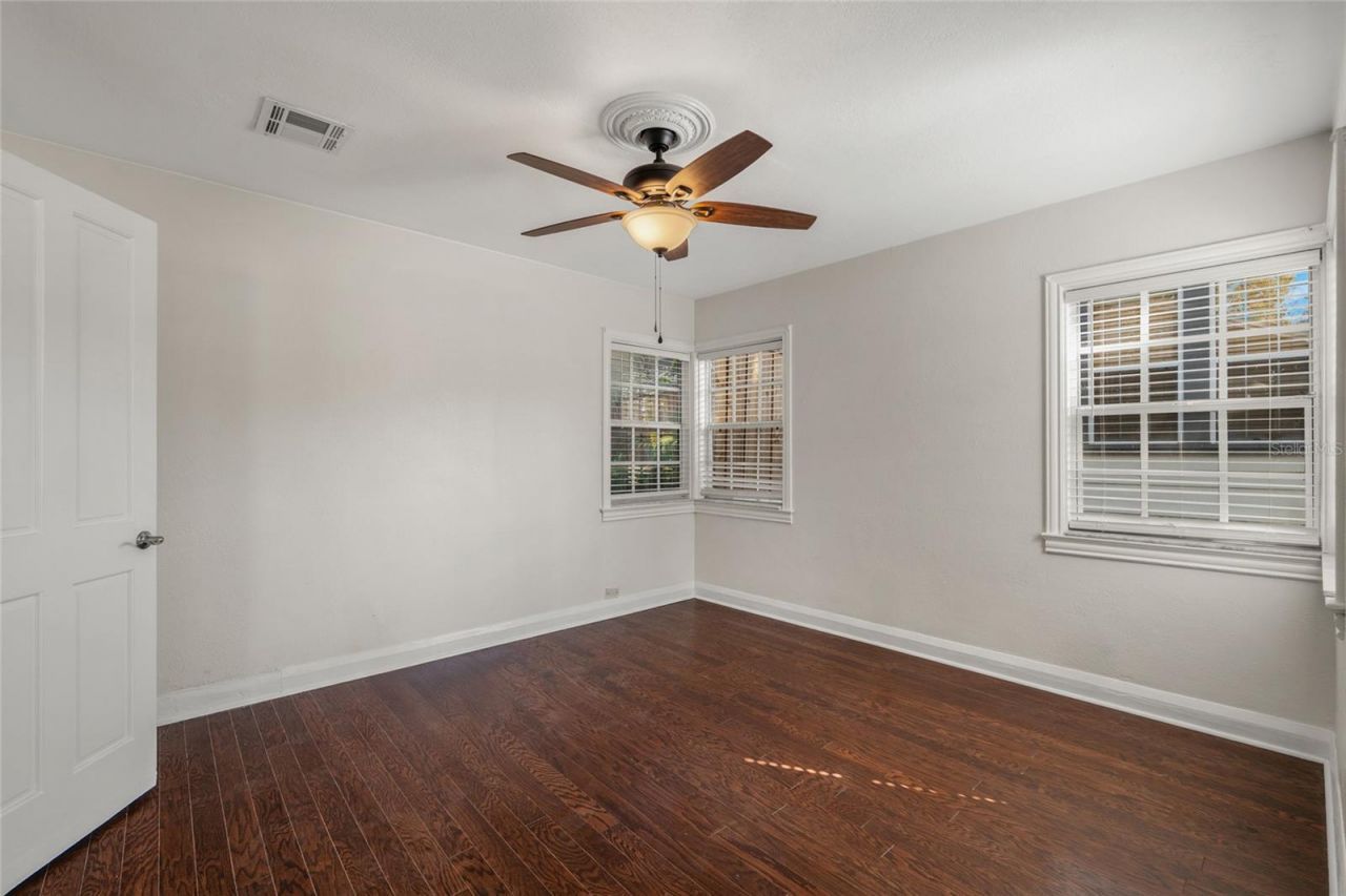 300 E Idlewild Avenue, Tampa, FL 33604 Photo