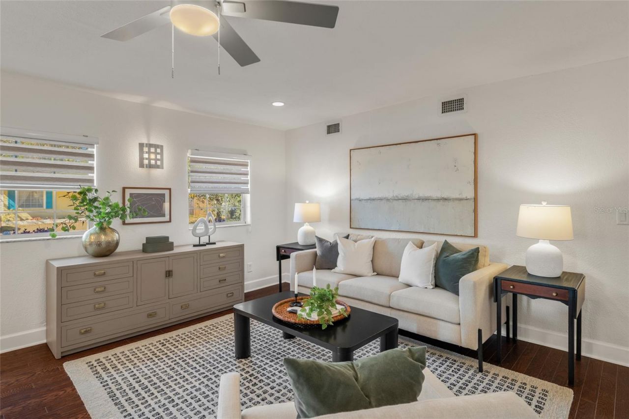 300 E Idlewild Avenue, Tampa, FL 33604 Photo