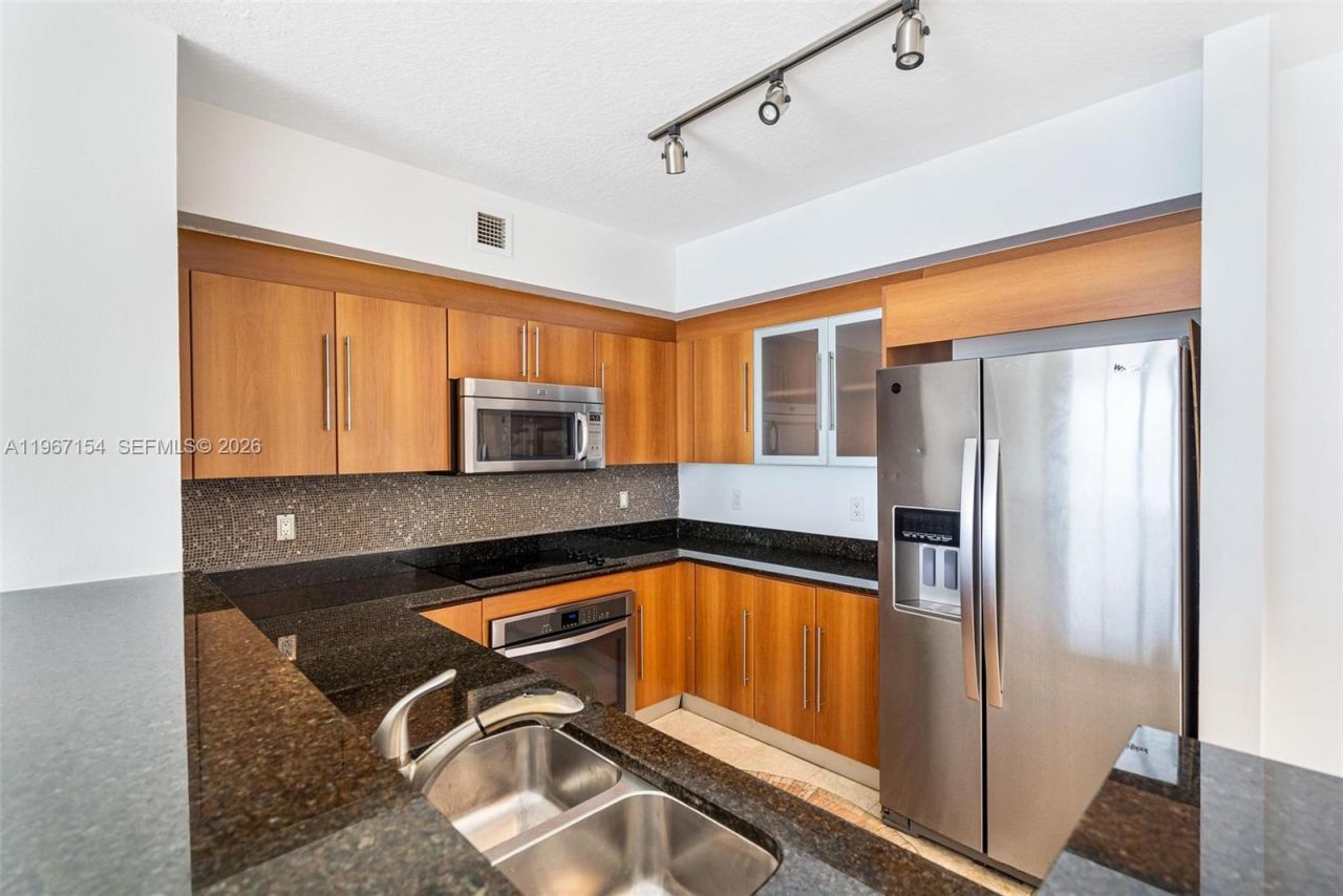 325 S Biscayne Blvd, Unit 4115, Miami, FL 33131 Photo