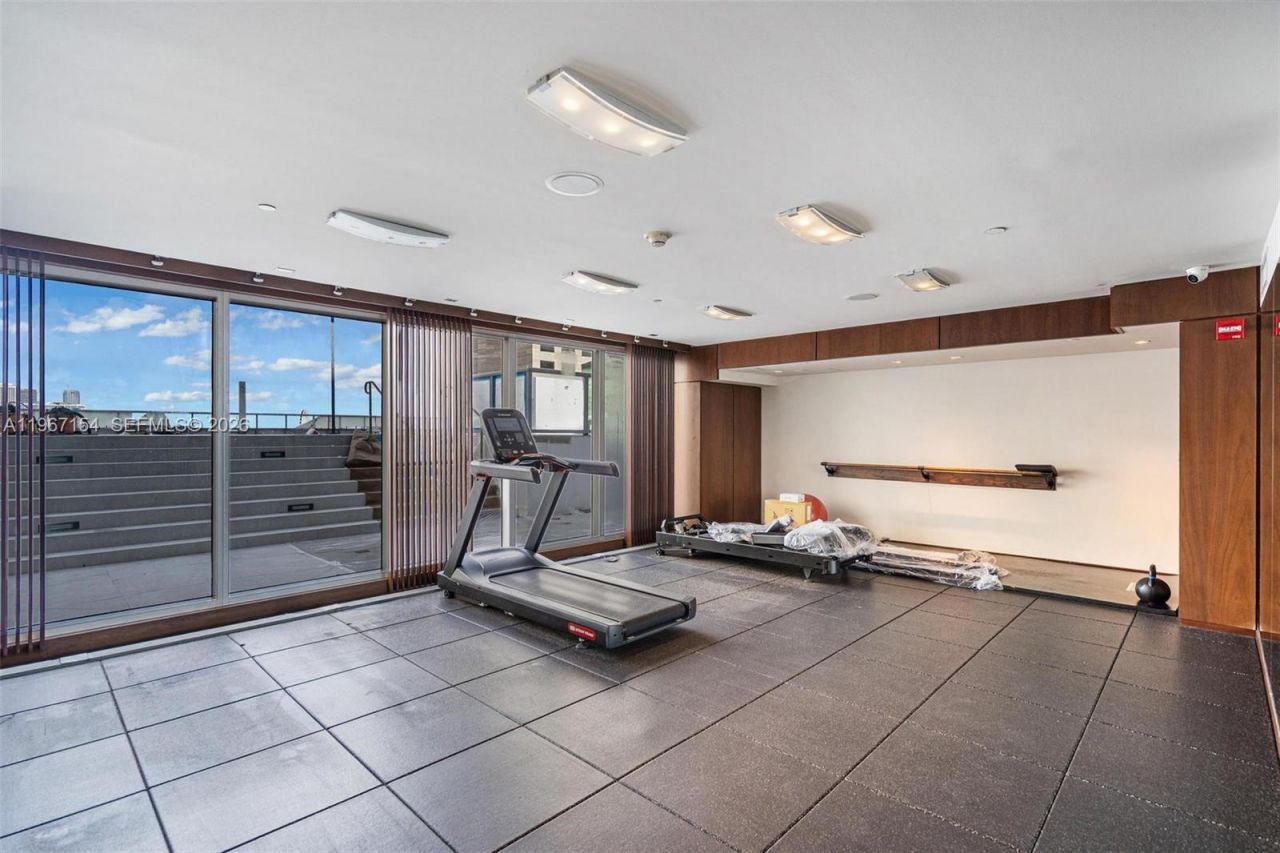 325 S Biscayne Blvd, Unit 4115, Miami, FL 33131 Photo